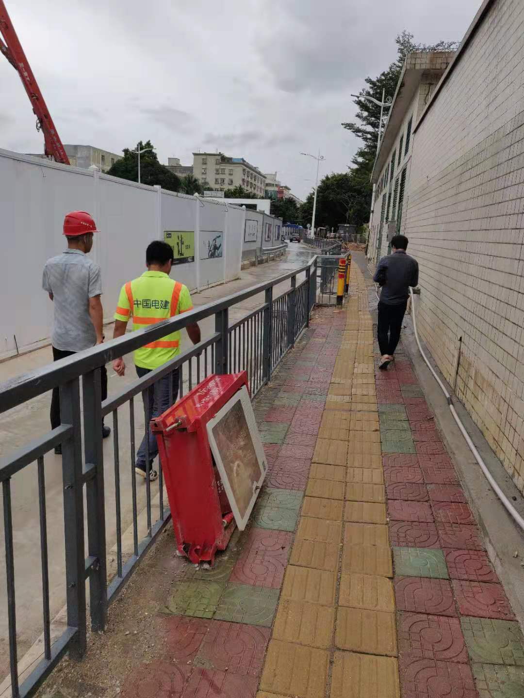 深圳地铁12号线永和站地质隐患雷达探测