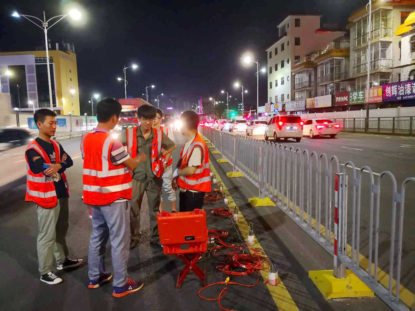 深圳市轨道交通四期共建管廊工程16号线共建管廊工程岩溶专项勘察微动探测