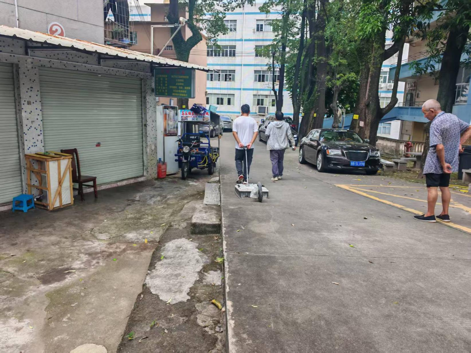 深圳市龙岗区南和通讯公司2栋墙体开裂处地质雷达探测